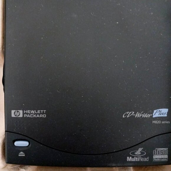 HP CD-Writer Plus M820e External Drive + Cable -PC Card + Box -Instructions - Picture 5 of 8
